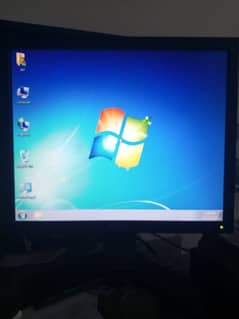 Dell 17 inach LCD far sale urgent