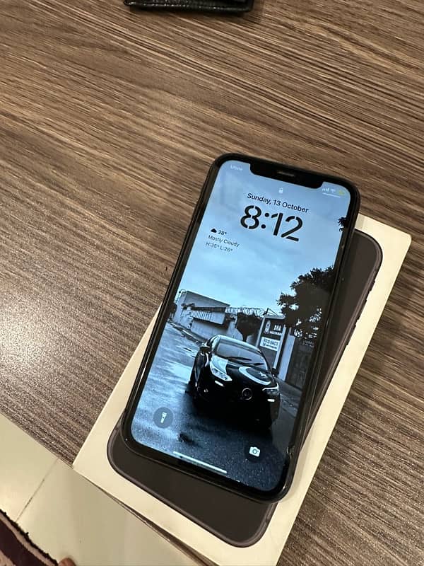 iphone 11 128gb with box 3