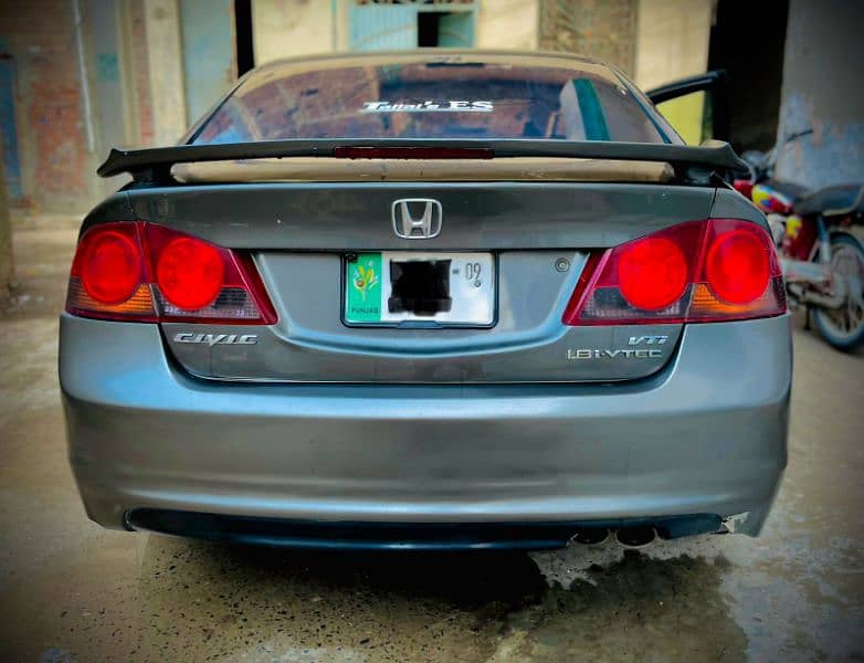 Honda civic  VTI 2009 Model  reborn 1.8 8