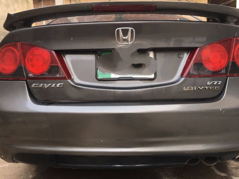 Honda civic  VTI 2009 Model  reborn 1.8 18