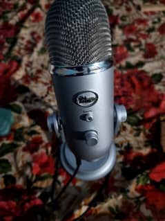 Blue yeti microphone