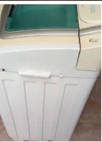 Kenwood Washing Machine Plus Dryer 3