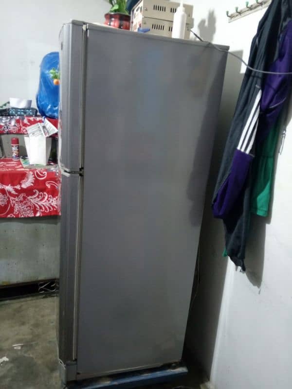 pel Refrigerator Medium size All ok working condition 5