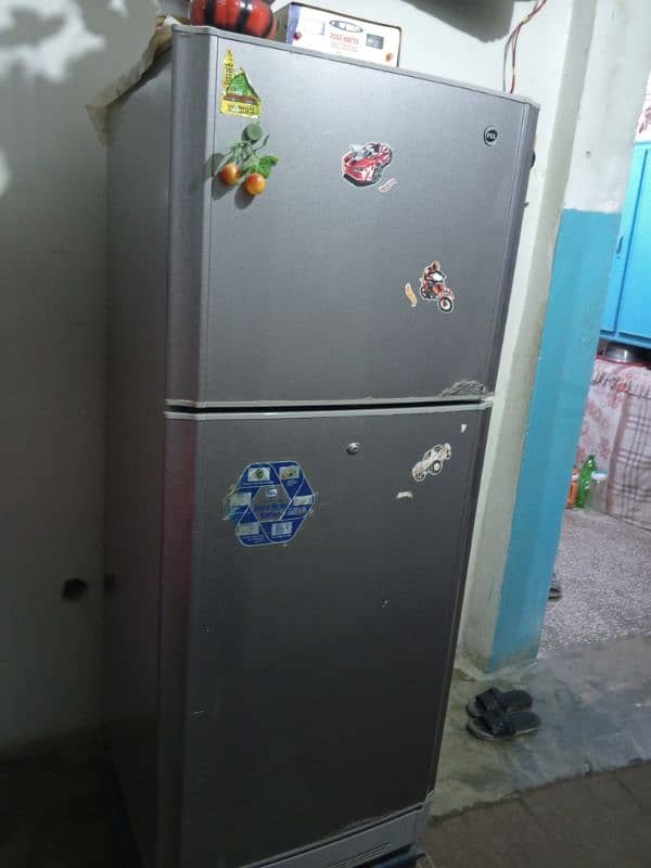 pel Refrigerator Medium size All ok working condition 6