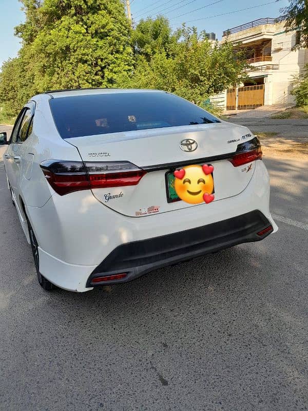 Toyota Altis Grande 2018 fast hand full option 1