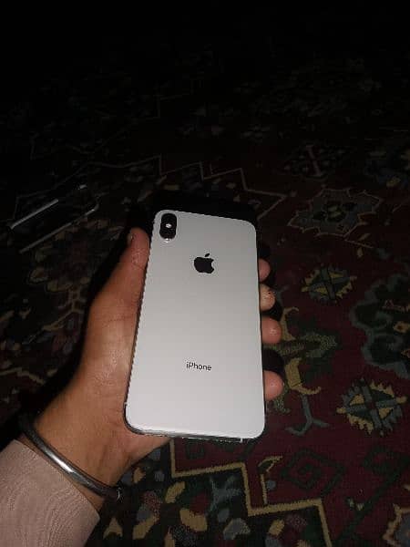 I phone xs max non 256gb 2