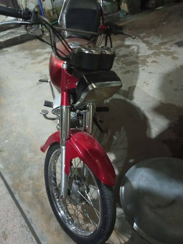 United 100 bike 2017  modil for sale urgent 1