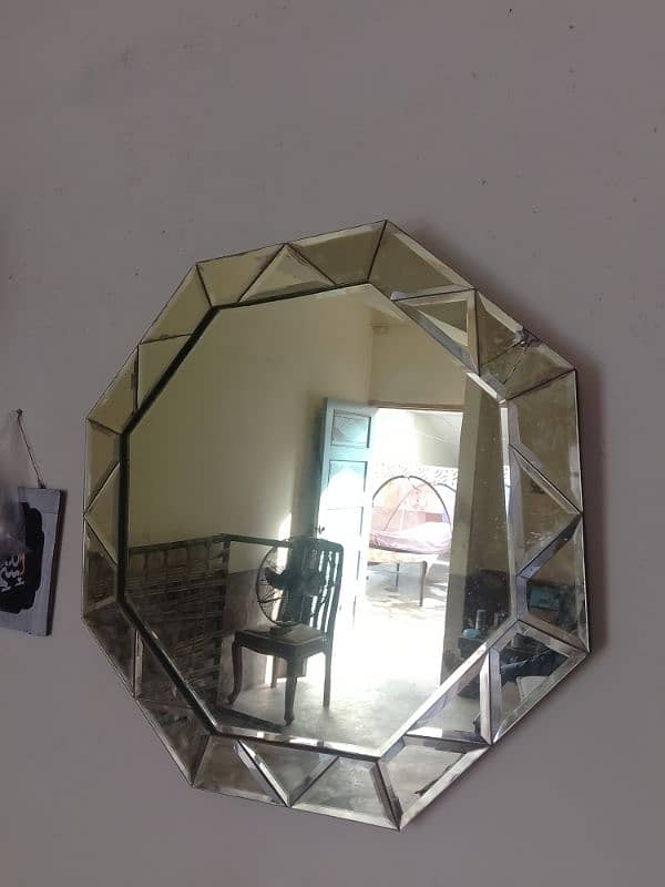 mirror frame out class look. ! 1