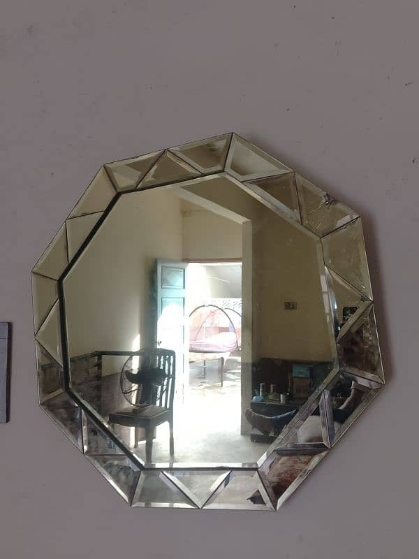 mirror frame out class look. ! 2