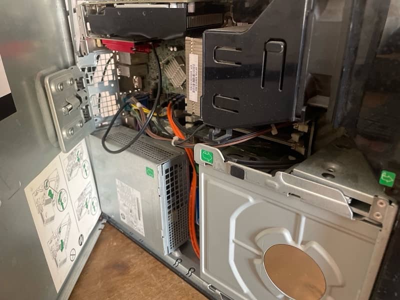 Gaming pc that can run any game gta6,5 anything price negotiable 1