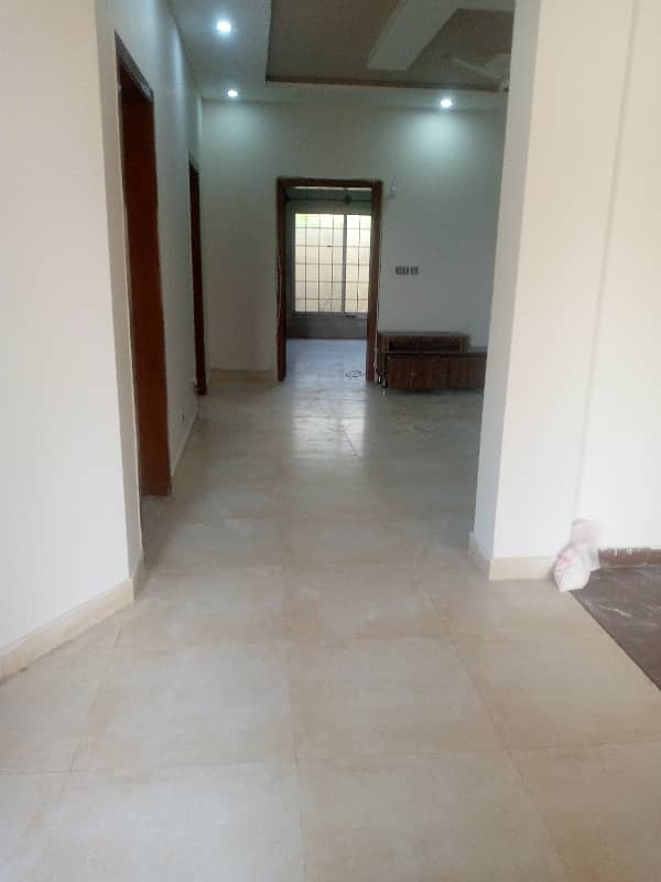 13 Marla house for rent in bahria town phase 8 B block Gas available 6