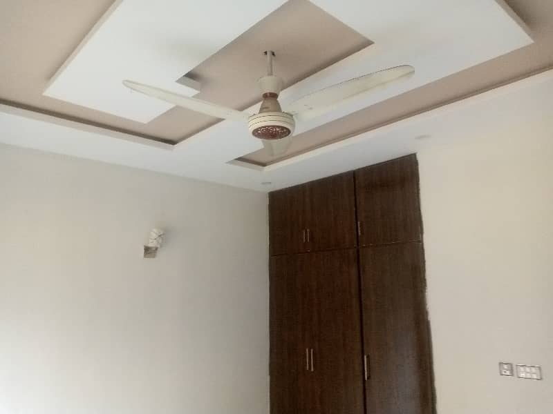 13 Marla house for rent in bahria town phase 8 B block Gas available 11