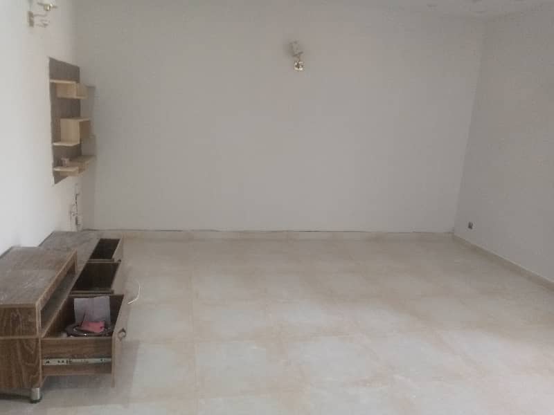 13 Marla house for rent in bahria town phase 8 B block Gas available 13