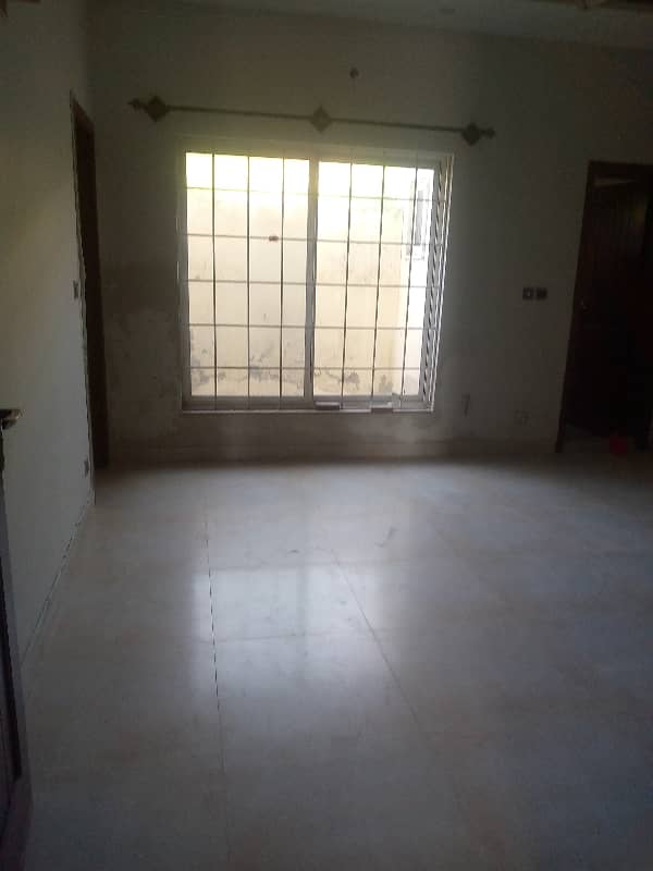 13 Marla house for rent in bahria town phase 8 B block Gas available 14