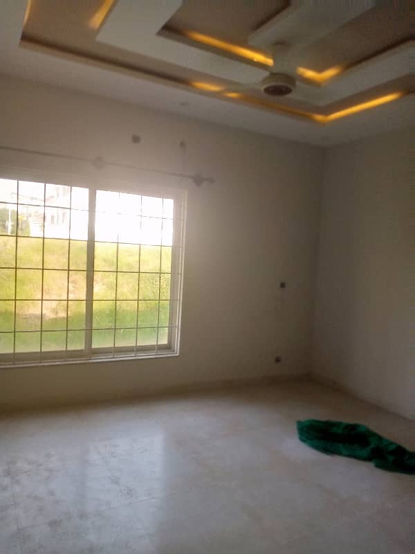 13 Marla house for rent in bahria town phase 8 B block Gas available 23