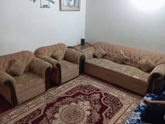 5 Seater Sofa Set in Lush Condition 0