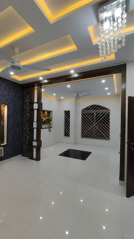 5 Marla Independent Ground Portion Available For Rent In Gulraiz With Seprate Gate 29