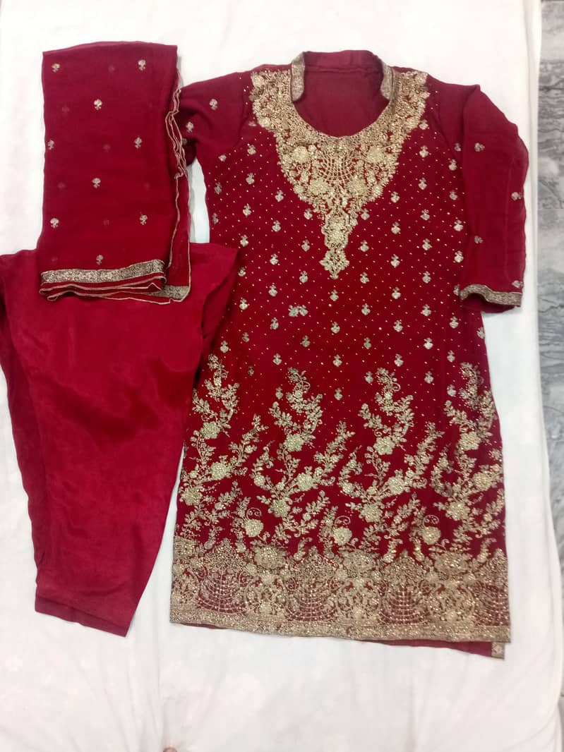 Stitched Suite Available 03096650597 4