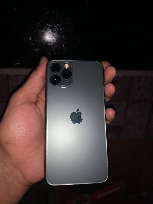 iphone 11 pro 4