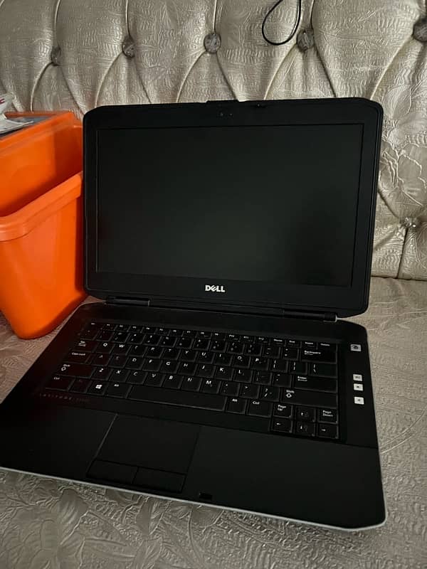 Dell i3 4th generation 0