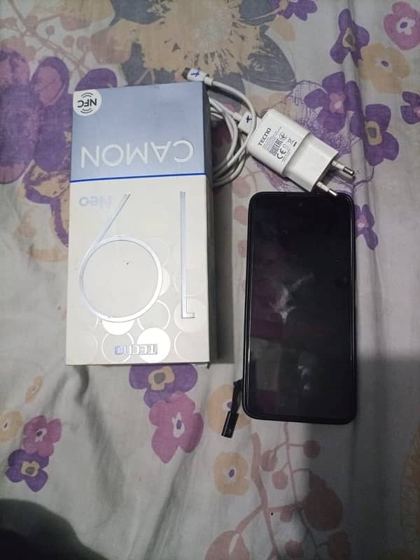 tecno camon 19 neo (6/128) with complete box 0