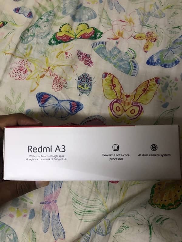 Redmi A3 4 GB Ram 128 GB HD 4