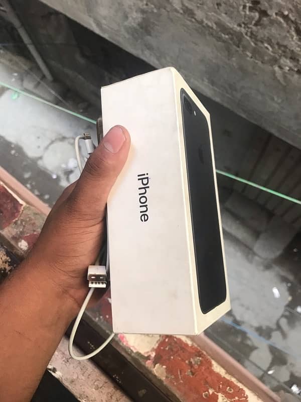 iPhone 7 Plus 128Gb pta proved 6