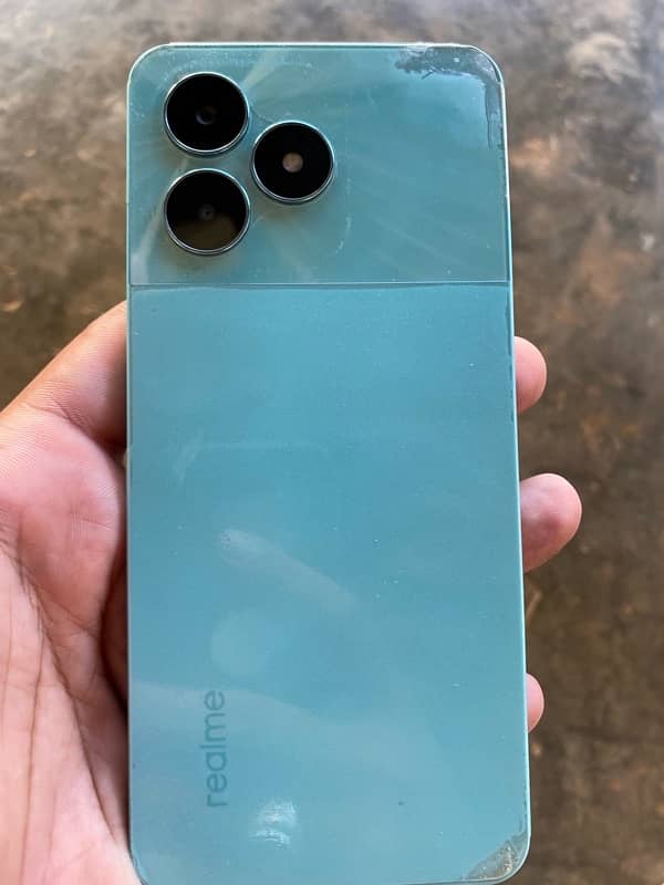 Realme C51 full box sat hy 2 month ki warranty hy bel kol new hy 0