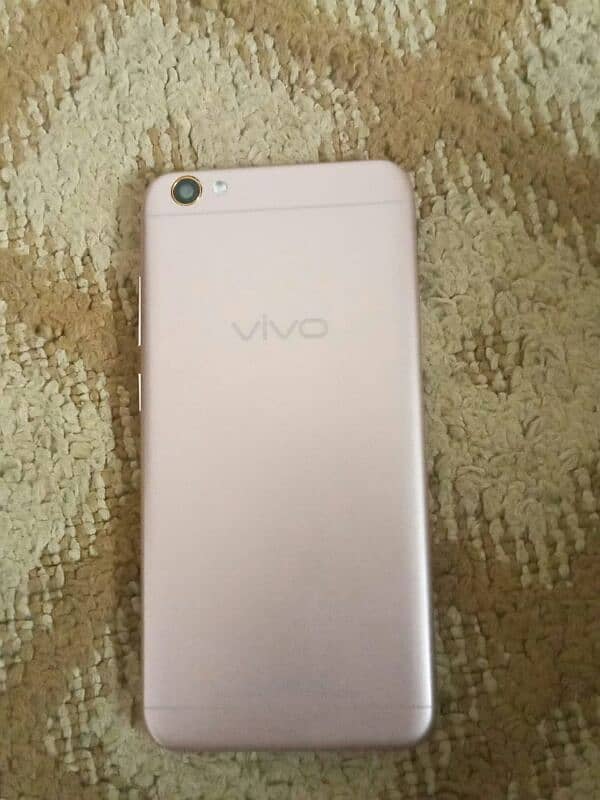 vivo y67 4/64 13