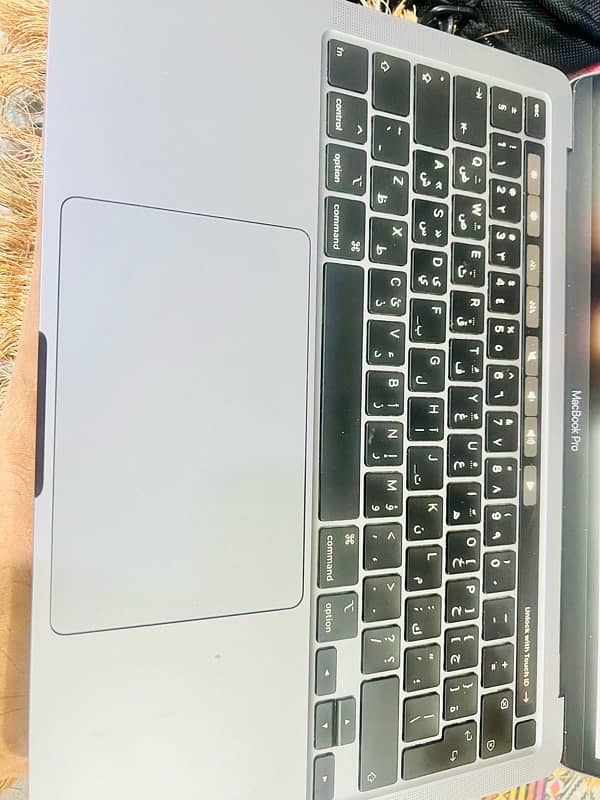 apple pro book Mac i5 8