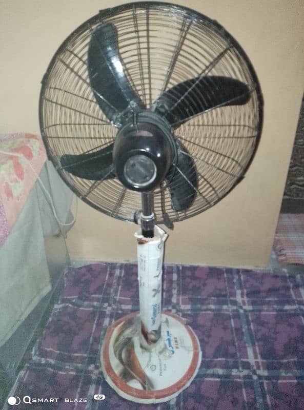 Table fan for sale in Karachi 03141252173 3