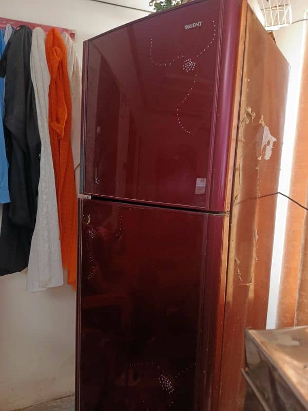 Oriant Refrigerator full size, 1