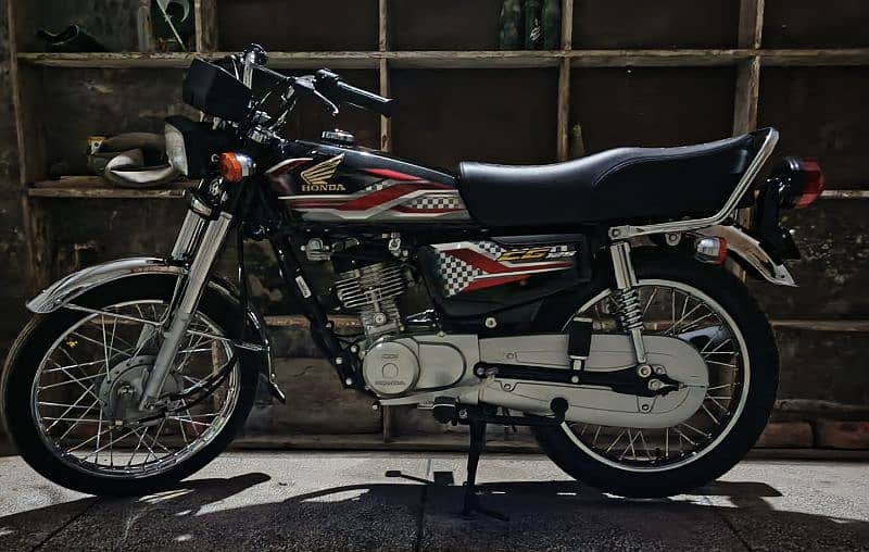 Honda 125 sale just 7 month use 2