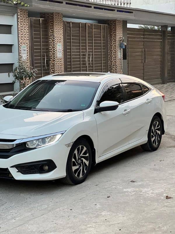 Honda Civic 2017 model . UG Full option 1