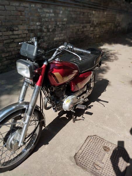 HONDA CG125 Euro2 in Red colour 1