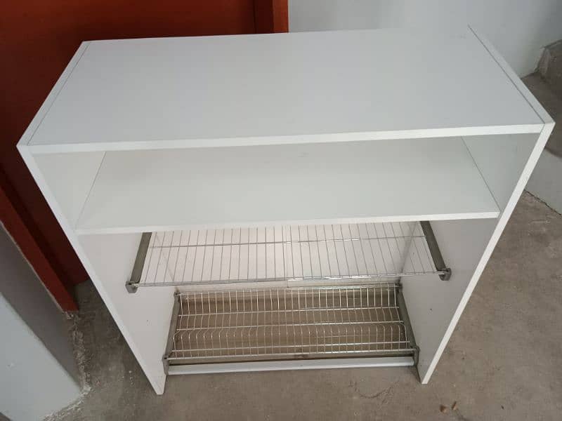 Beautiful white utensils shelf for furnished kitchens 3