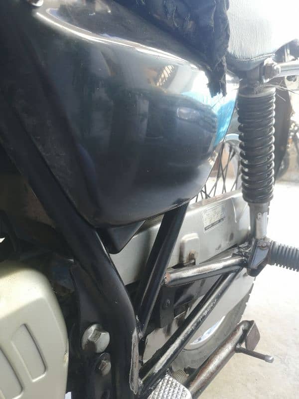 Suzuki GS 150 2015 Model For Sale 12