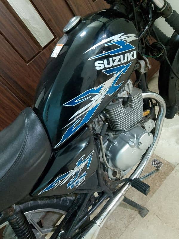 Suzuki Gs 150 Special Edition Fully Genuine. 3