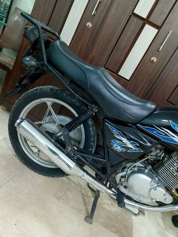 Suzuki Gs 150 Special Edition Fully Genuine. 12