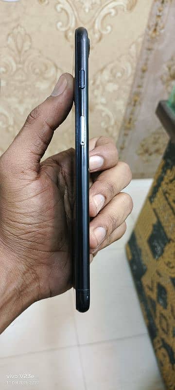 I phone 7 plus pta approved 256gb 4