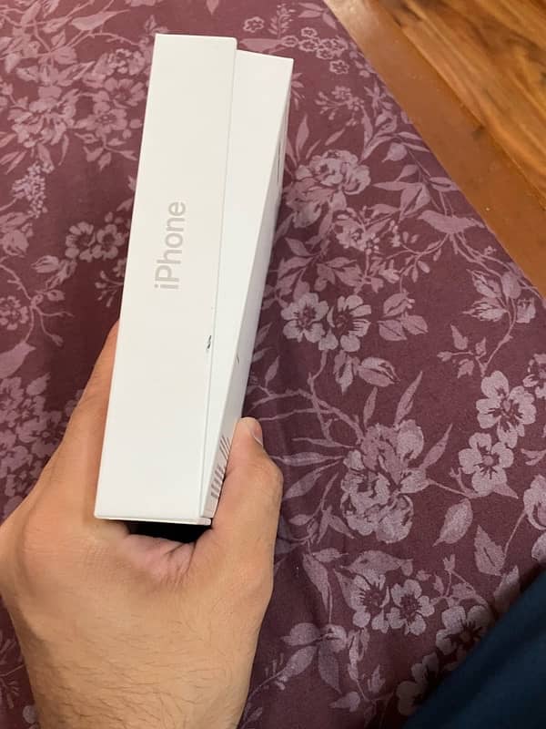 First Owner IPhone 12 128GB -White Colour 5