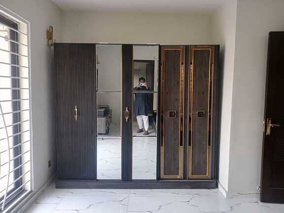 Unoccupied House Of 10 Marla Is Available For Sale In Johar Town 15