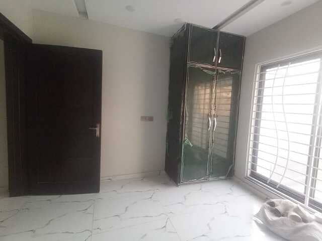 Unoccupied House Of 10 Marla Is Available For Sale In Johar Town 28