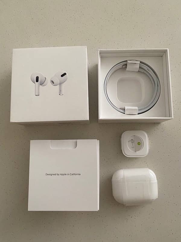 AirPod Pro with wireless charging case 2