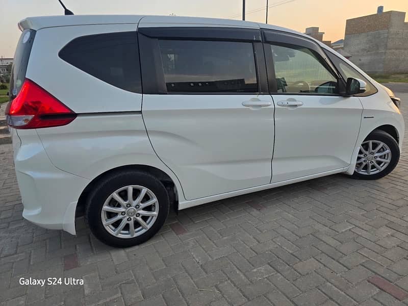 Honda Freed G SENSING 2019 8