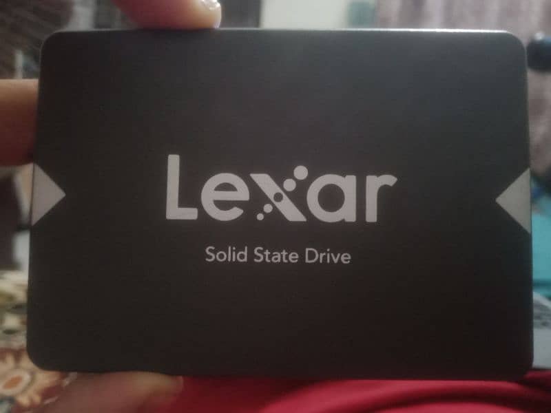 128gb Lexar SSD+ free caddy 0