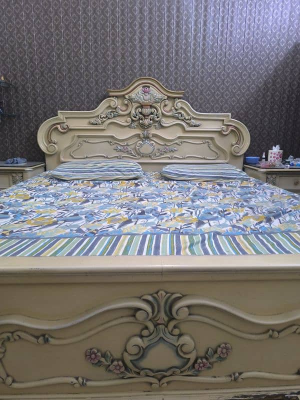 Dico Bed Set 2 chairs, 2 Side tables, Dressing table 3