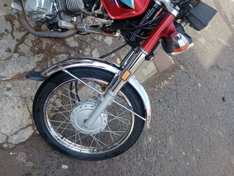 Honda 125 . . model 2024 Red new and fresh condition 4