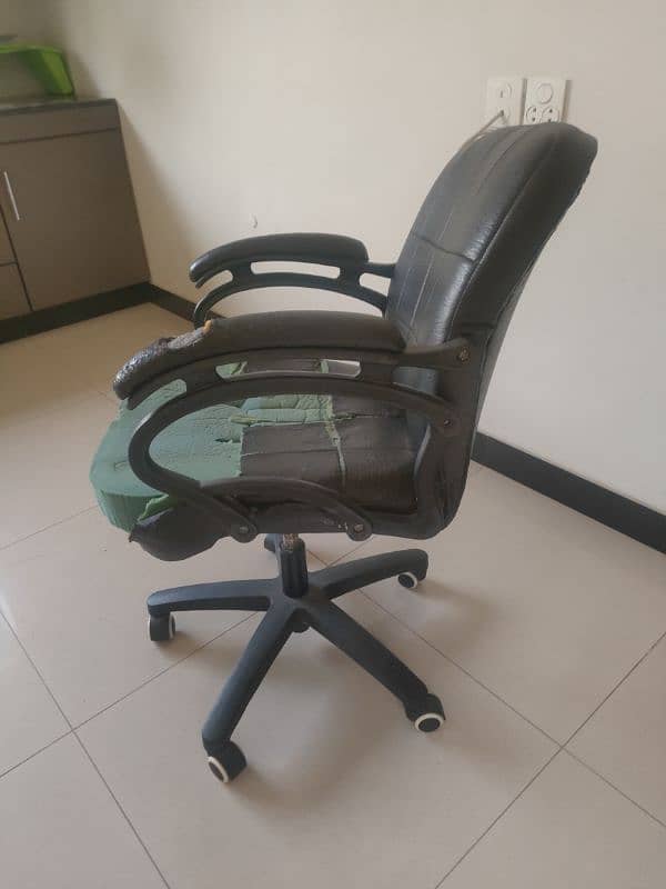 Used office chair 3