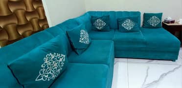 L shaped sofa 0